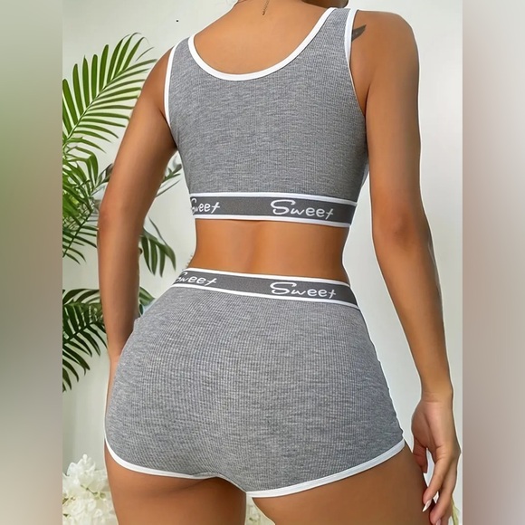 Grey/White High-Performance Sport Bra & Panty Set - Picture 3 of 5